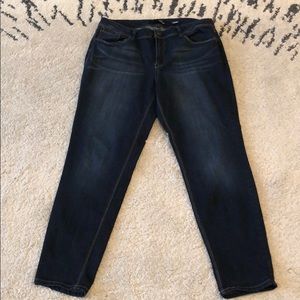 1822 Denim Adrianna Jeans